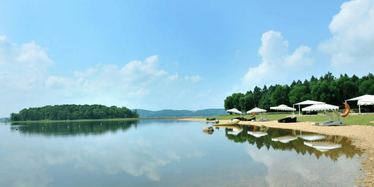 Vĩnh Phúc Dai Lai Lake